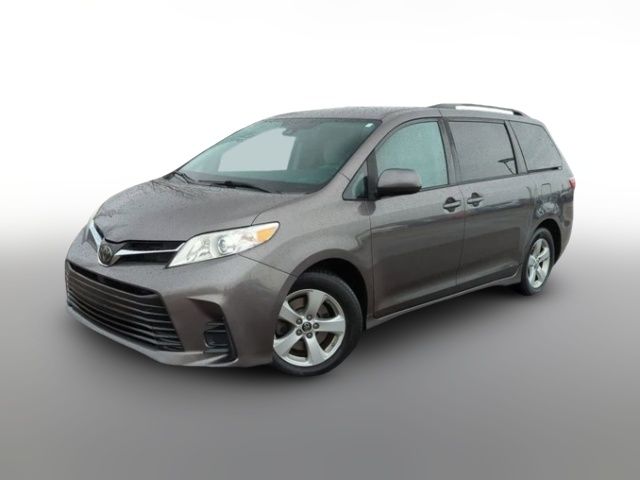 2019 Toyota Sienna LE