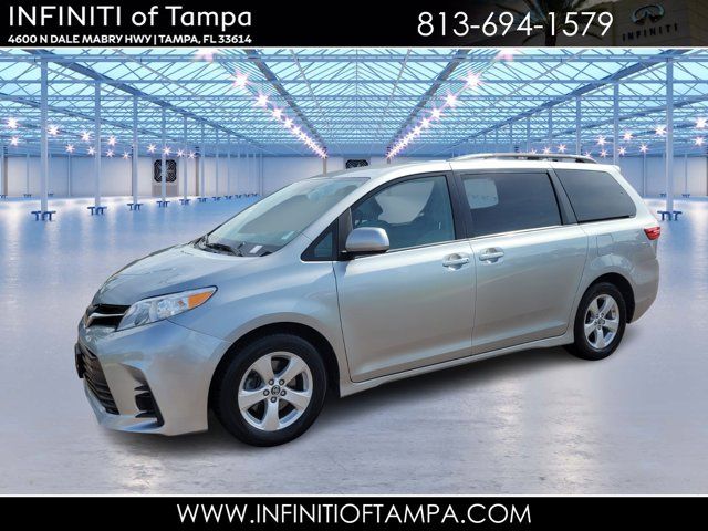 2019 Toyota Sienna LE