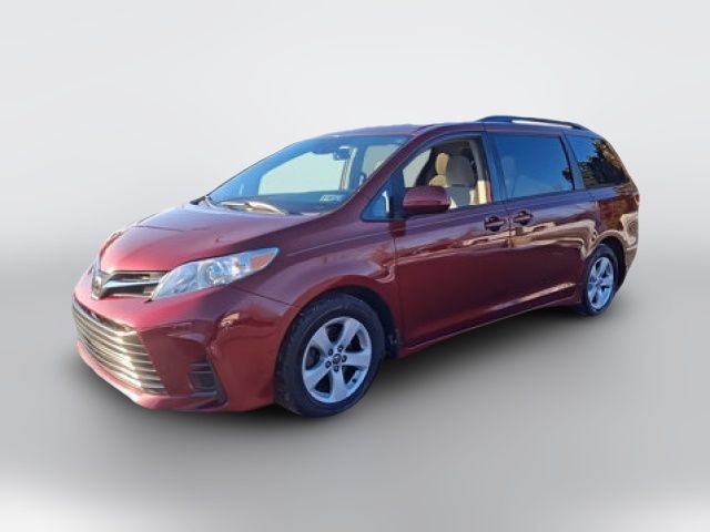 2019 Toyota Sienna LE