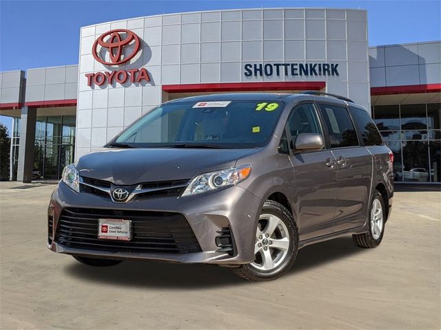 2019 Toyota Sienna 