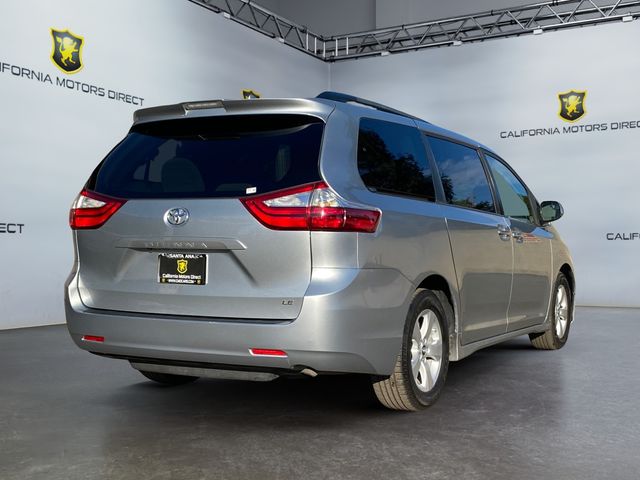 2019 Toyota Sienna LE