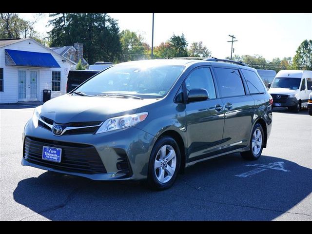 2019 Toyota Sienna 