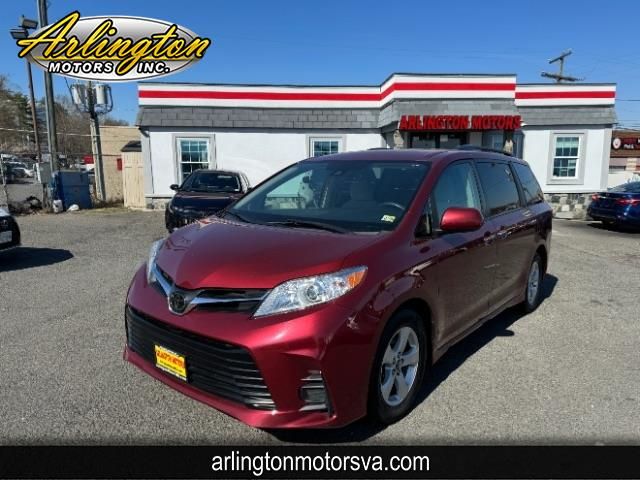 2019 Toyota Sienna LE Auto Access Seat