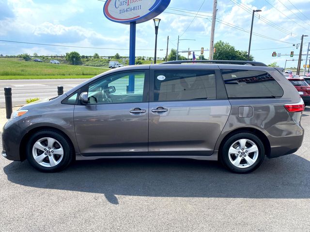 2019 Toyota Sienna LE Auto Access Seat