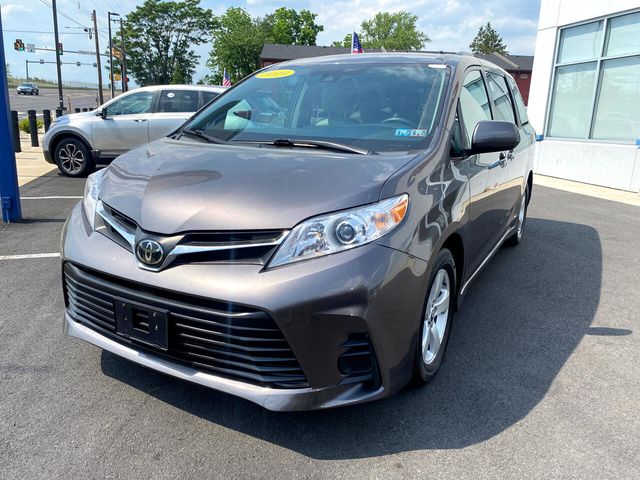 2019 Toyota Sienna LE Auto Access Seat