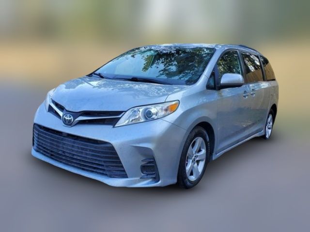 2019 Toyota Sienna 