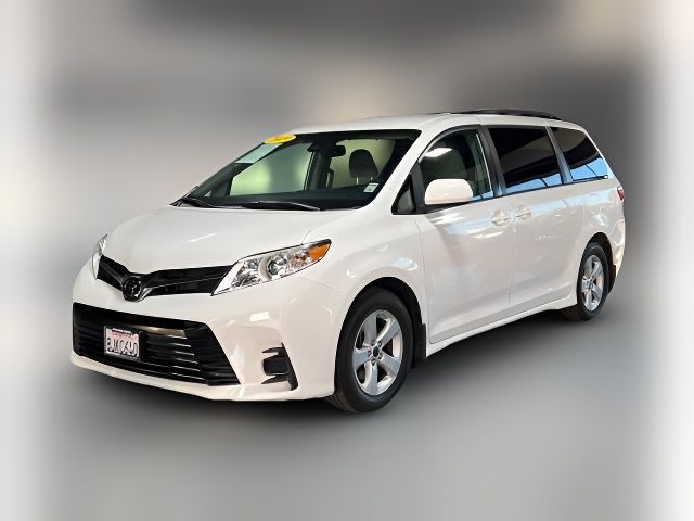 2019 Toyota Sienna 