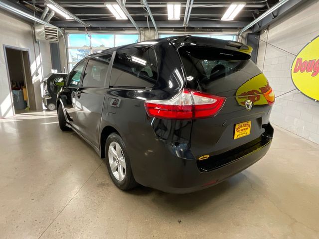 2019 Toyota Sienna L