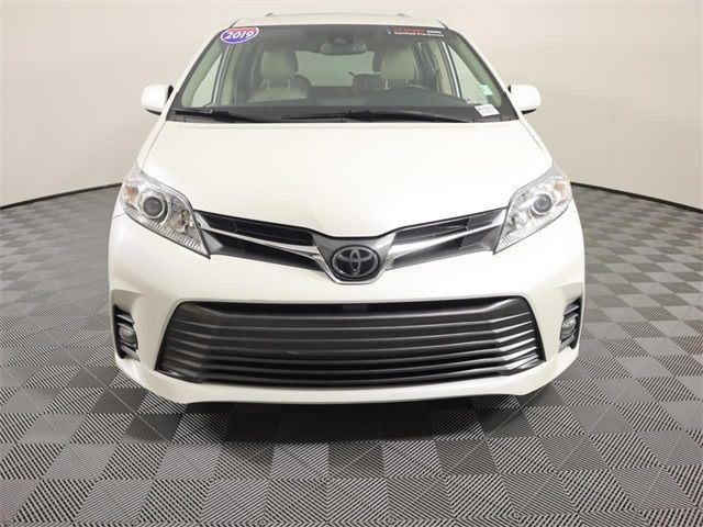 2019 Toyota Sienna XLE