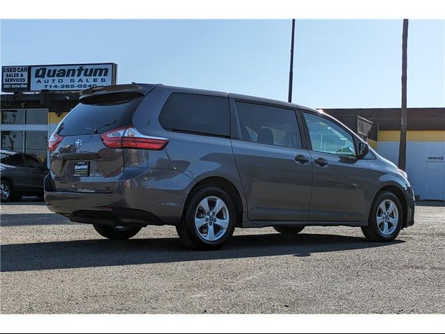 2019 Toyota Sienna L