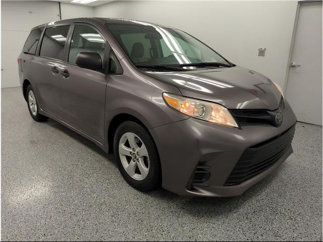 2019 Toyota Sienna L