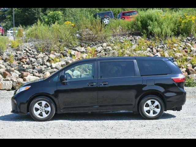 2019 Toyota Sienna L