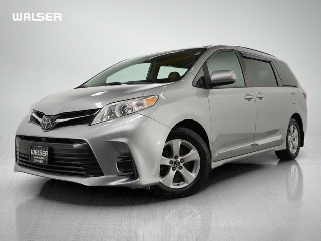 2019 Toyota Sienna LE