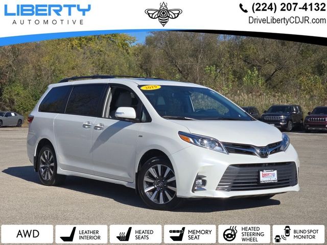 2019 Toyota Sienna 