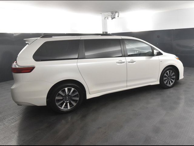 2019 Toyota Sienna Limited