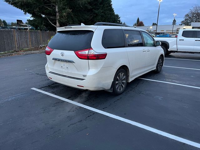 2019 Toyota Sienna Limited