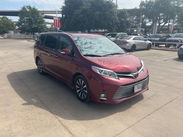 2019 Toyota Sienna 