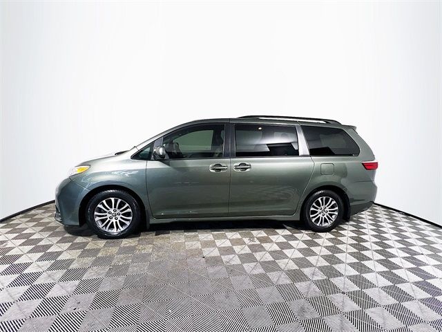 2019 Toyota Sienna XLE