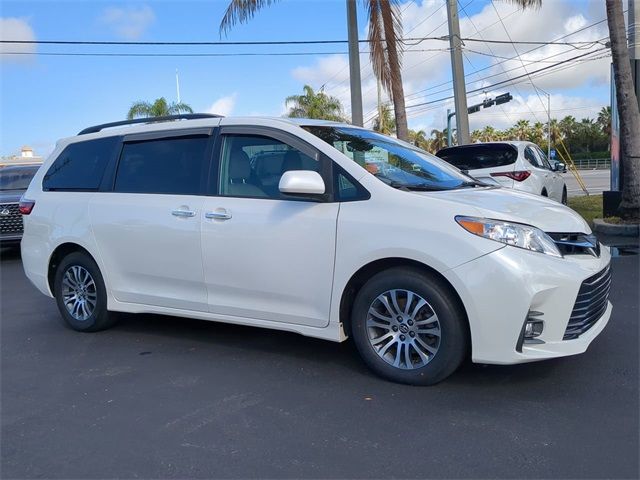 2019 Toyota Sienna Limited