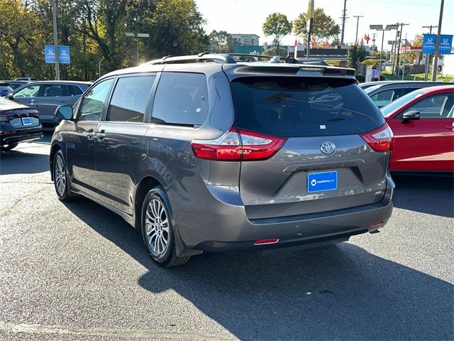 2019 Toyota Sienna Limited