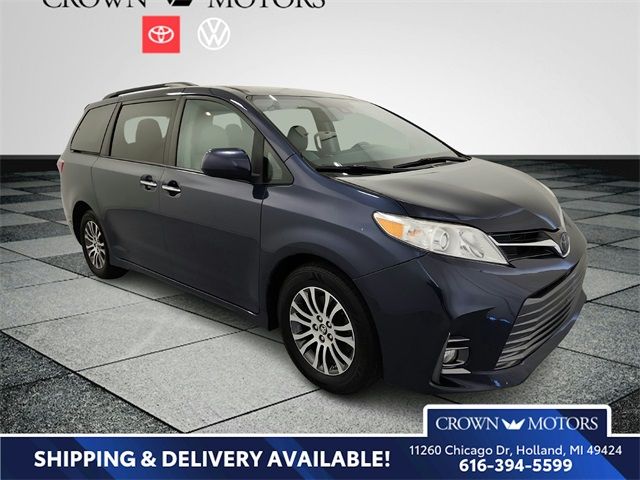 2019 Toyota Sienna 