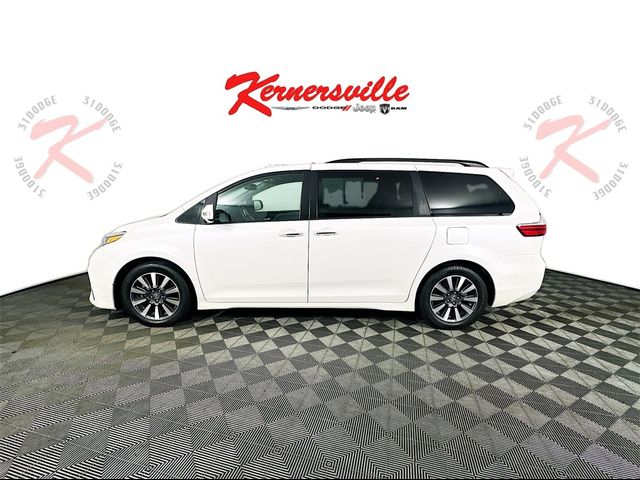 2019 Toyota Sienna 