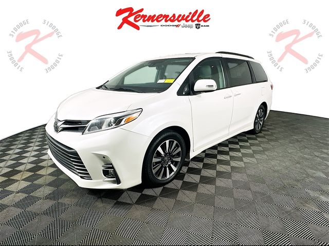 2019 Toyota Sienna 