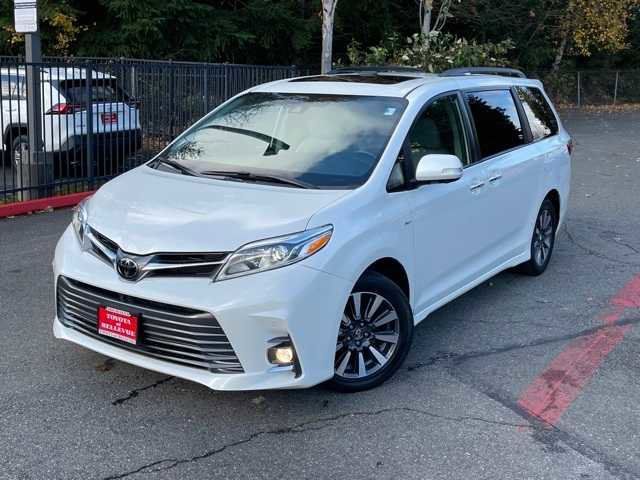 2019 Toyota Sienna Limited Premium