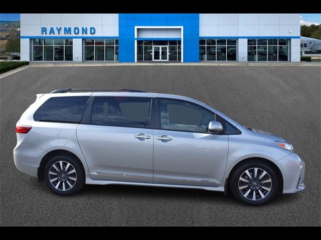 2019 Toyota Sienna Limited Premium