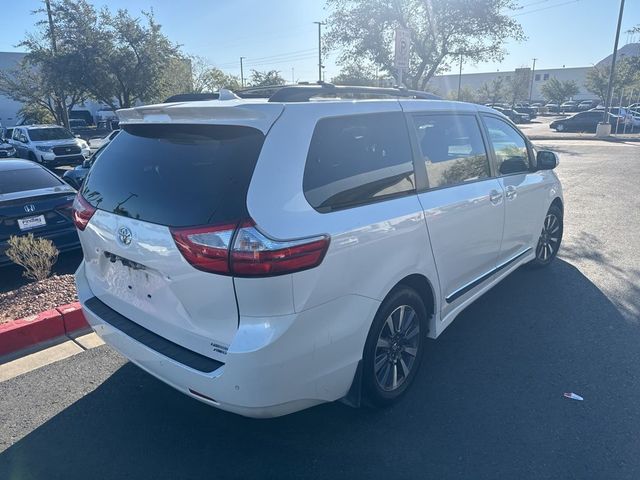 2019 Toyota Sienna Limited Premium