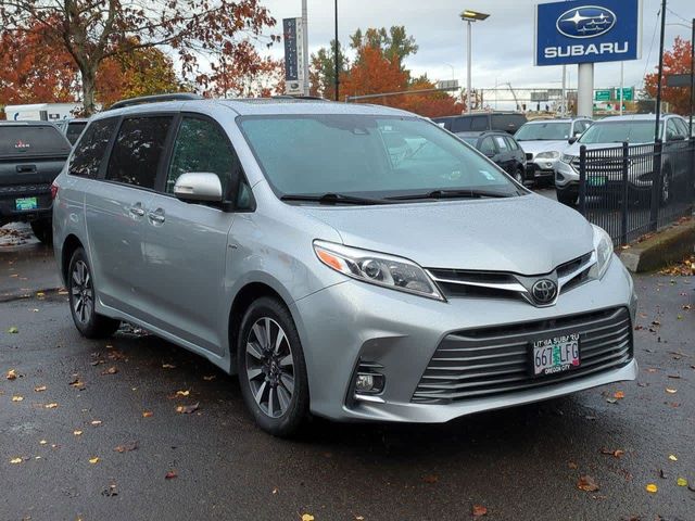 2019 Toyota Sienna Limited Premium