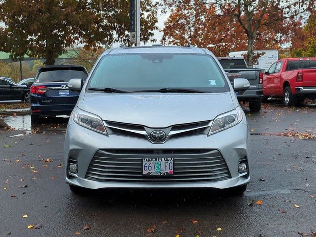 2019 Toyota Sienna Limited Premium