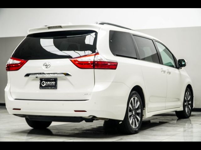 2019 Toyota Sienna Limited Premium