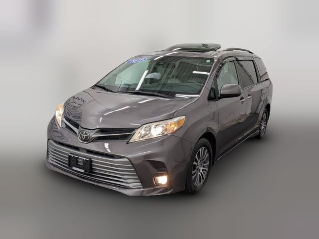 2019 Toyota Sienna Limited Premium