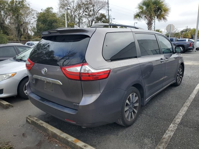 2019 Toyota Sienna Limited Premium