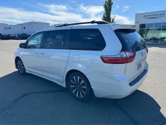 2019 Toyota Sienna Limited Premium