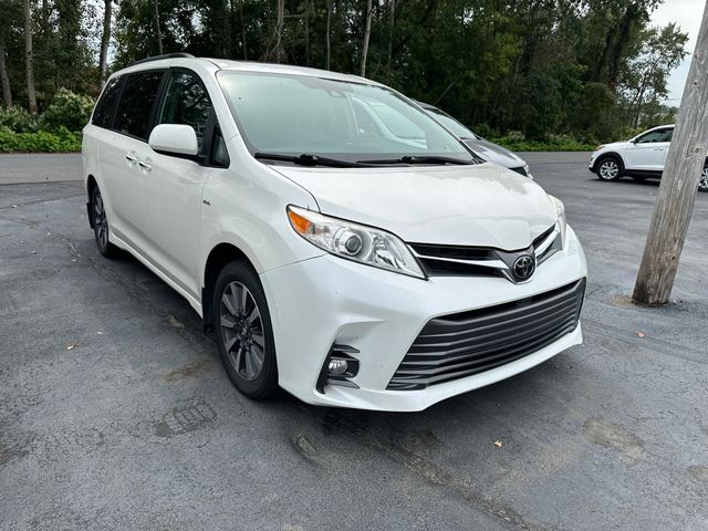 2019 Toyota Sienna Limited Premium