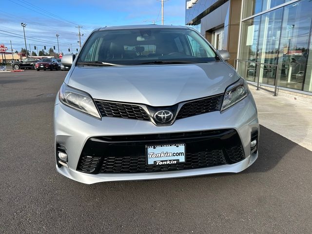 2019 Toyota Sienna SE