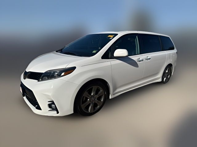 2019 Toyota Sienna SE