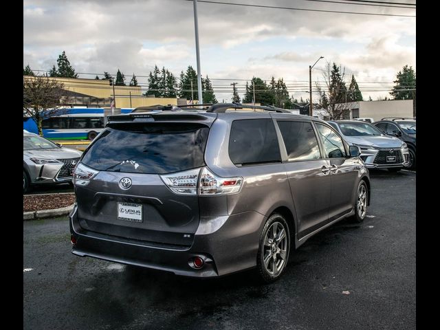 2019 Toyota Sienna SE