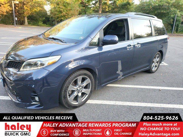 2019 Toyota Sienna SE