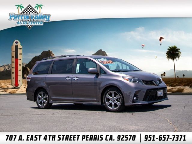 2019 Toyota Sienna SE