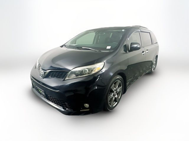 2019 Toyota Sienna SE