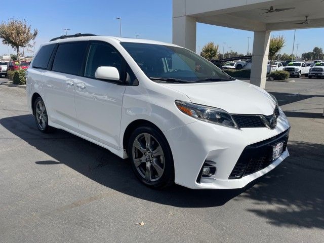 2019 Toyota Sienna SE Premium