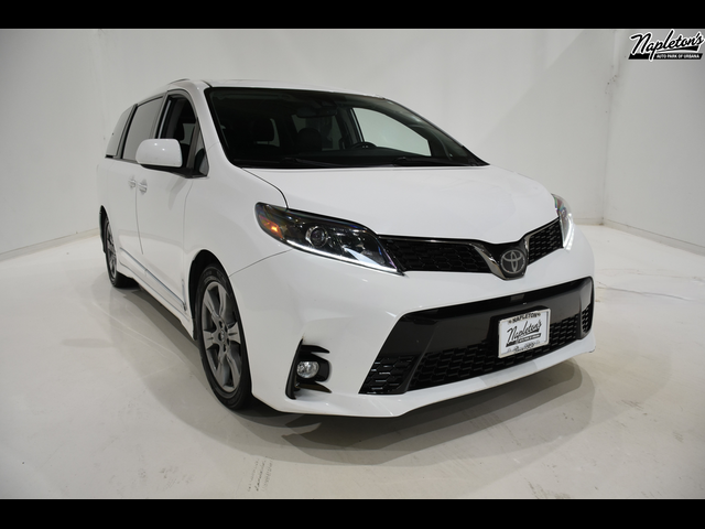 2019 Toyota Sienna SE