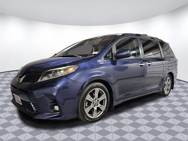 2019 Toyota Sienna SE