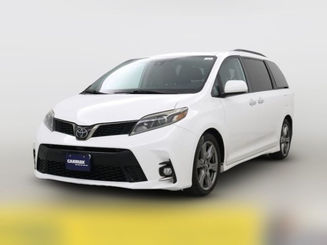 2019 Toyota Sienna SE