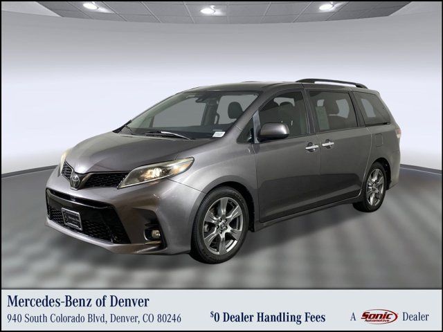 2019 Toyota Sienna SE