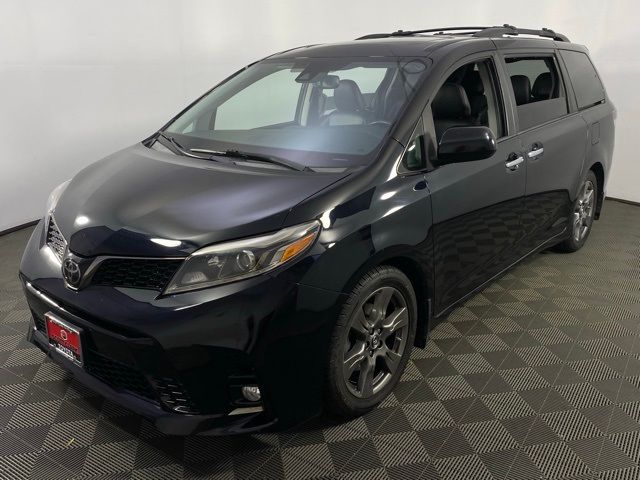 2019 Toyota Sienna 