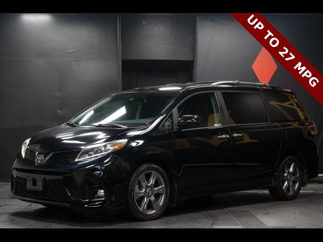 2019 Toyota Sienna SE